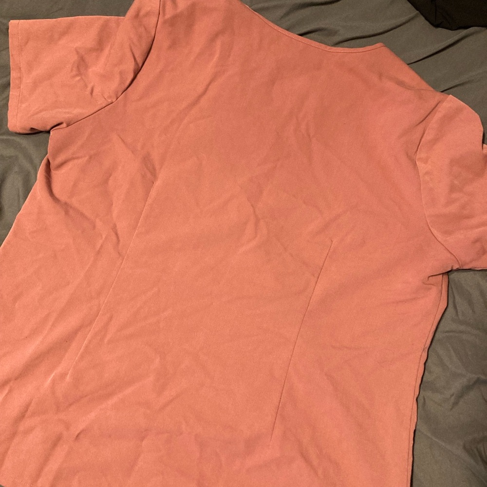 XL Figs brand scrub top